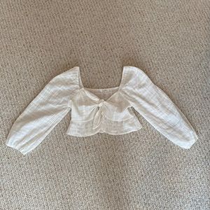 Cropped white blouse